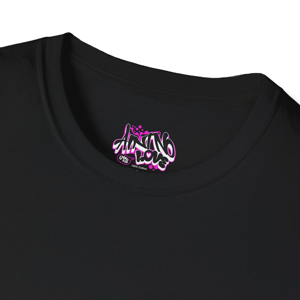 Graffiti 'NO LOVE' T-Shirt — Urban Street Art Tee with Pink Spray Paint Design